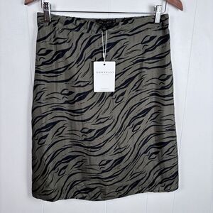 Downeast Cassy Twill Skirt Tiger‎ Camo Burn Olive Green Skirt Size Medium - NWT